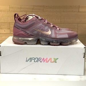 Nike WMNS Air VaporMax 2019, Size 9, Brand New/Never Worn, Original Box.